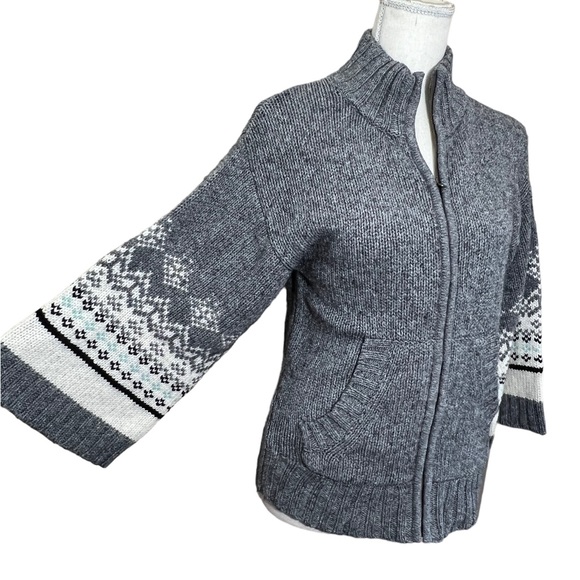 💥2/$15 NWT Old Navy grey white kimono sleeve cotton wool fair isle sweater sz S - Picture 2 of 13